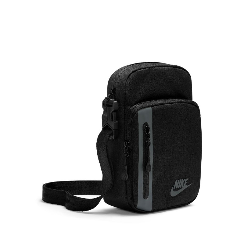 Nike elemental crossbody AA