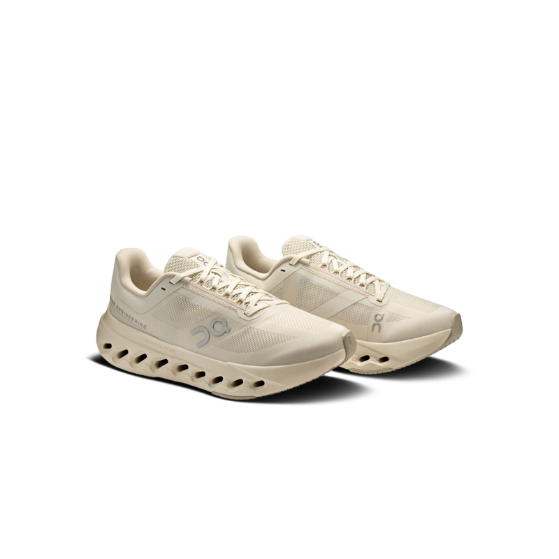 On cloudsurfer next fog/ivory