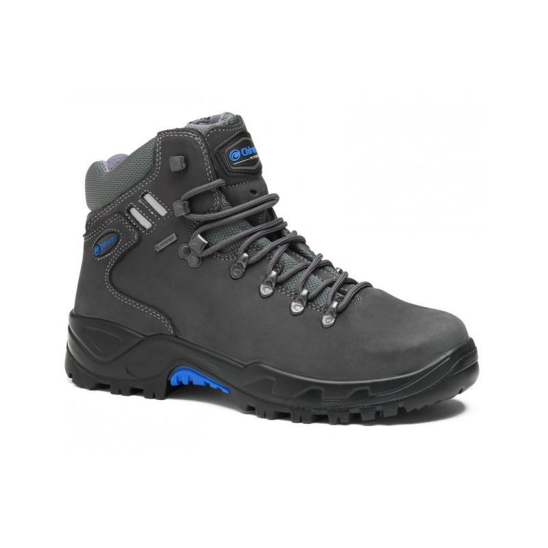 Bota de montaña Chiruca de piel impermeable con gore-tex en gris