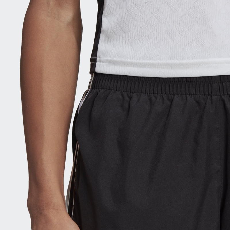 Adidas M20 short black/white wmns