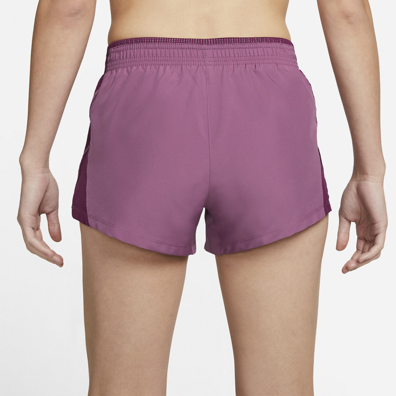 Nike 10K Women´s 2 in 1 running short light bordeaux sangria/wolf grey