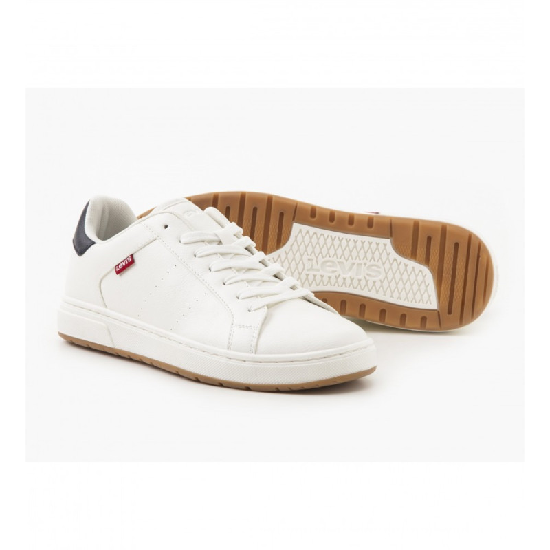 levi´s sneakers corte clásico en color blanco con talón en marino