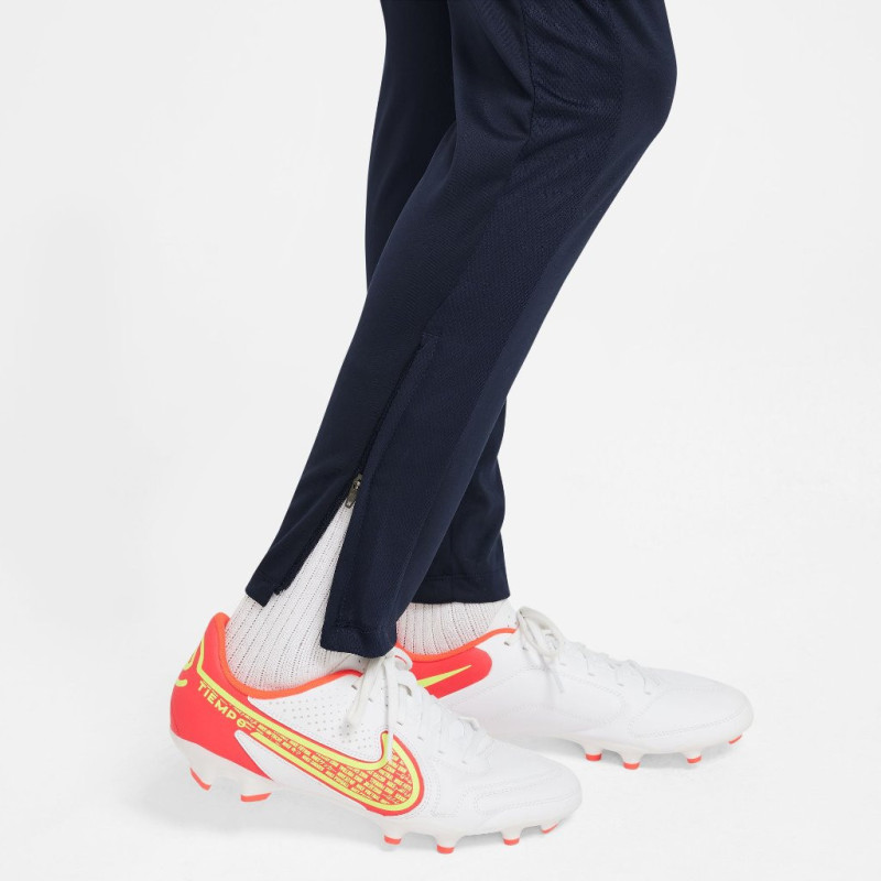 Pantalón Nike estrecho color marino junior