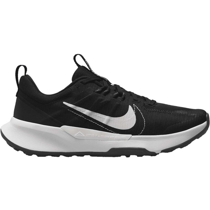 Nike w juniper trail 2 NN en negro y blanco para mujer