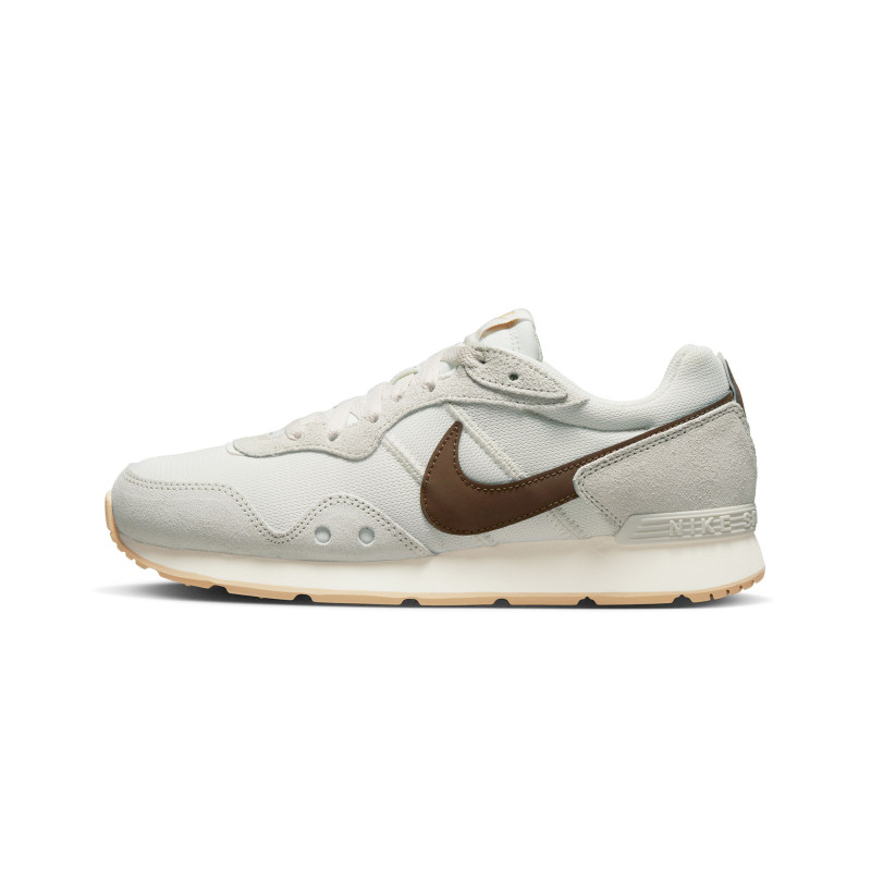 Nike wmns venture runner phantom/cacao wow-sesame